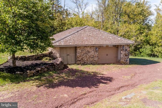 3605 WINDY BUSH RD, New Hope, PA 18938