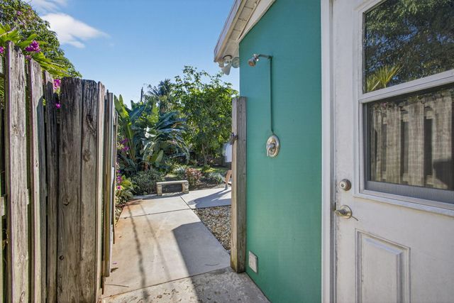 616 S N Street, Lake Worth Beach, FL 33460