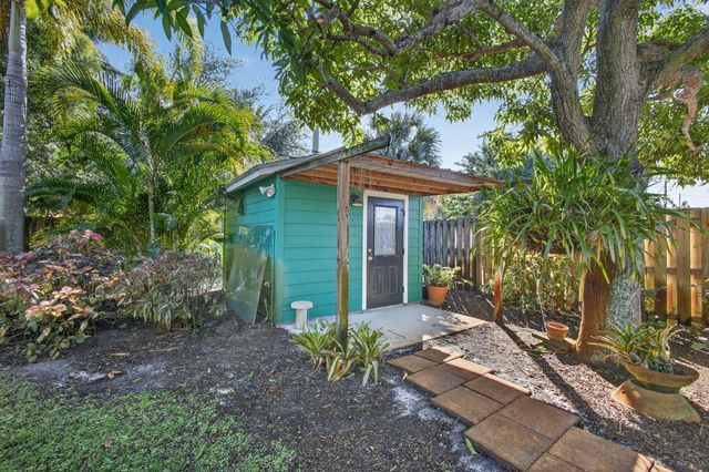 616 S N Street, Lake Worth Beach, FL 33460