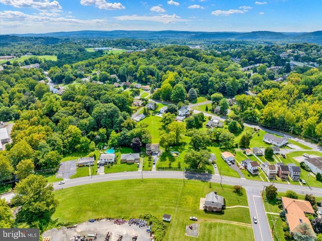 3118 OLEY TURNPIKE RD, Reading, PA 19606