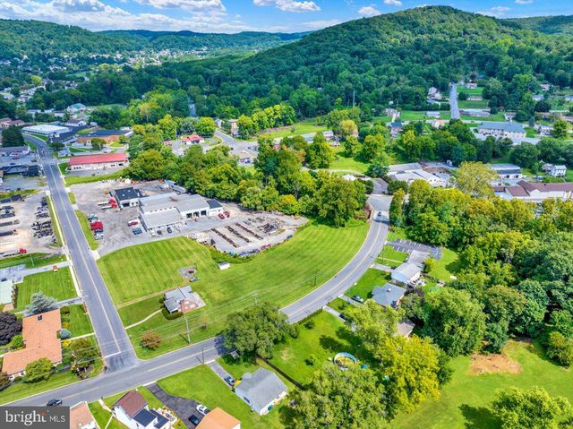 3118 OLEY TURNPIKE RD, Reading, PA 19606