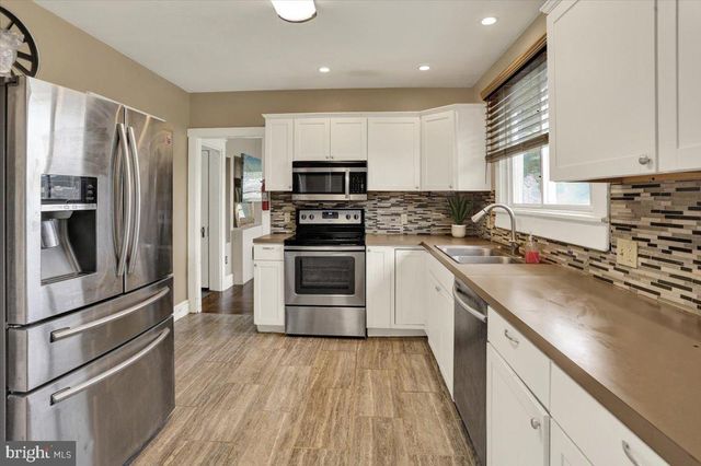 3118 OLEY TURNPIKE RD, Reading, PA 19606