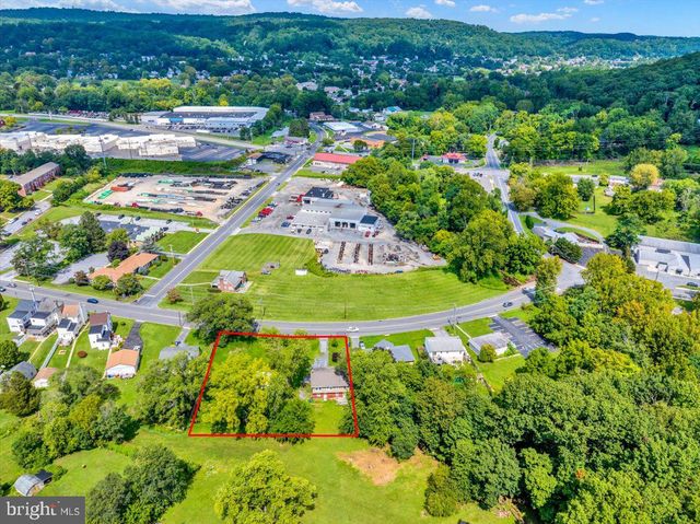 3118 OLEY TURNPIKE RD, Reading, PA 19606