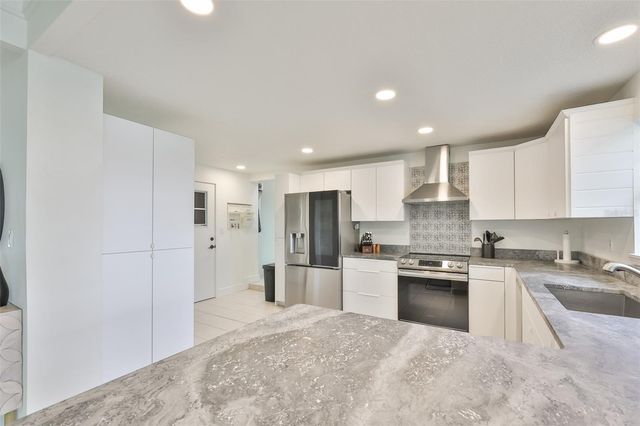 387 12TH AVENUE, Indian Rocks Beach, FL 33785