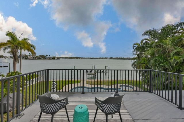 387 12TH AVENUE, Indian Rocks Beach, FL 33785