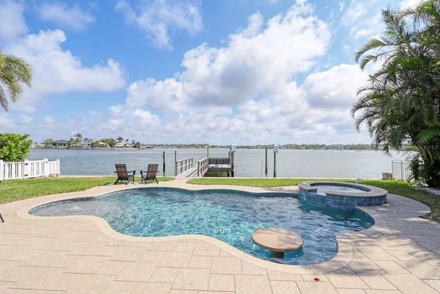 387 12TH AVENUE, Indian Rocks Beach, FL 33785