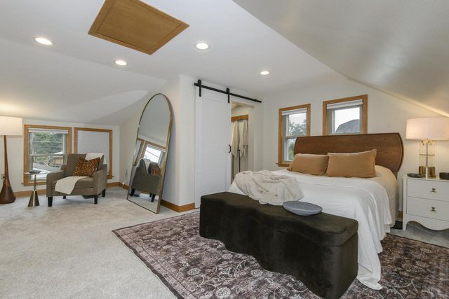 4019 S Kansas AVENUE, Saint Francis, WI 53235