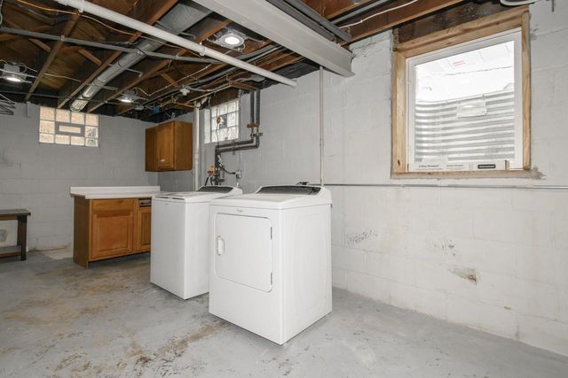 4019 S Kansas AVENUE, Saint Francis, WI 53235