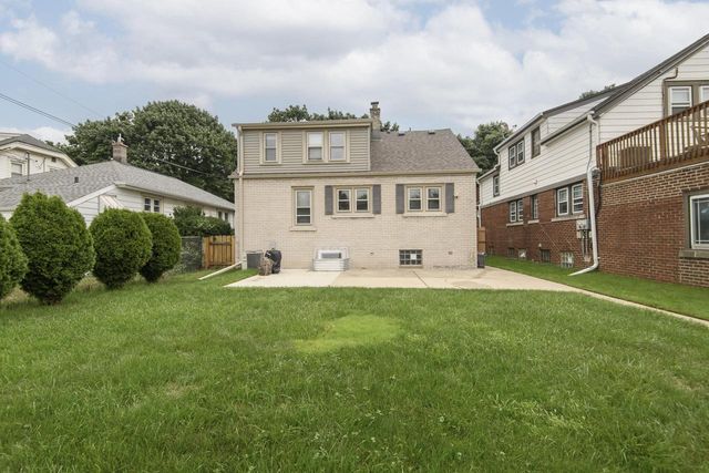 4019 S Kansas AVENUE, Saint Francis, WI 53235