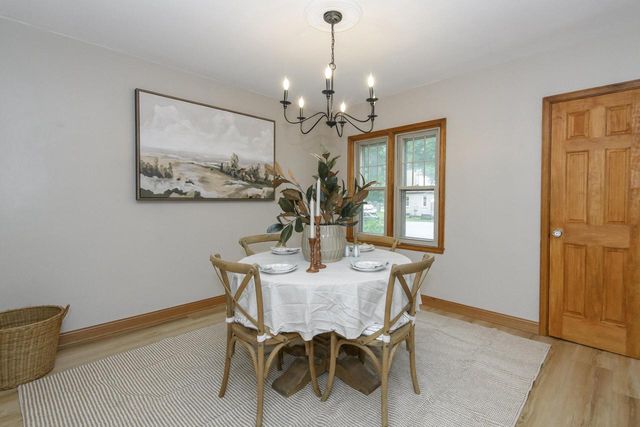 4019 S Kansas AVENUE, Saint Francis, WI 53235
