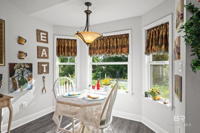 23038 Ridgewood Drive, Robertsdale, AL 36567