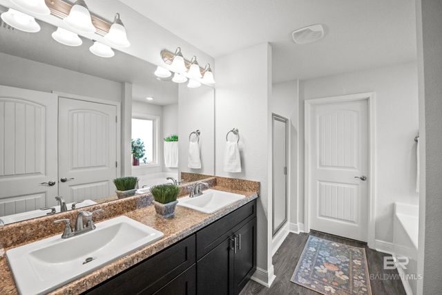 23038 Ridgewood Drive, Robertsdale, AL 36567