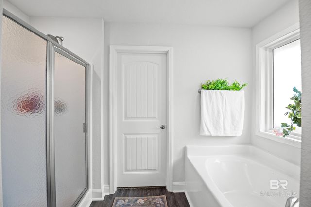 23038 Ridgewood Drive, Robertsdale, AL 36567