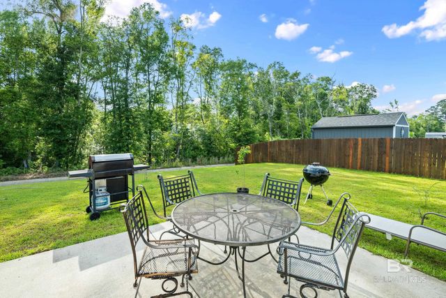 23038 Ridgewood Drive, Robertsdale, AL 36567