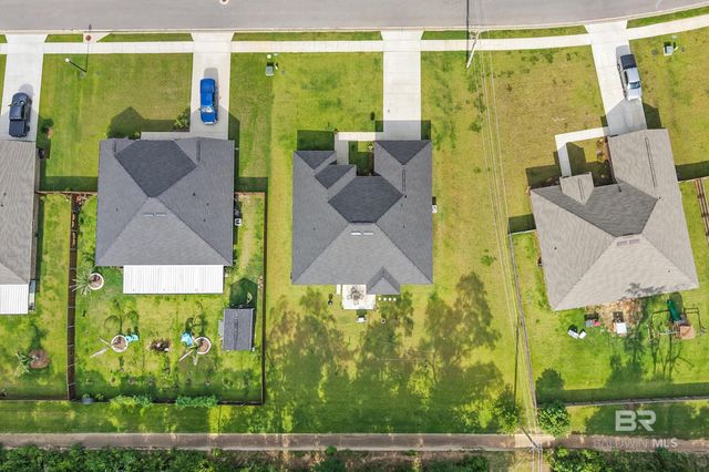 23038 Ridgewood Drive, Robertsdale, AL 36567