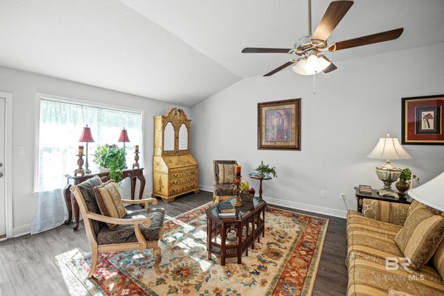 23038 Ridgewood Drive, Robertsdale, AL 36567