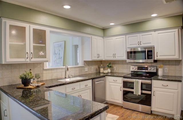12405 S 12th Street, Jenks, OK 74037