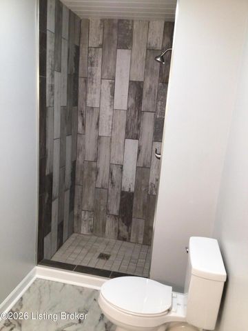 313 Pine Valley Dr, Shepherdsville, KY 40165