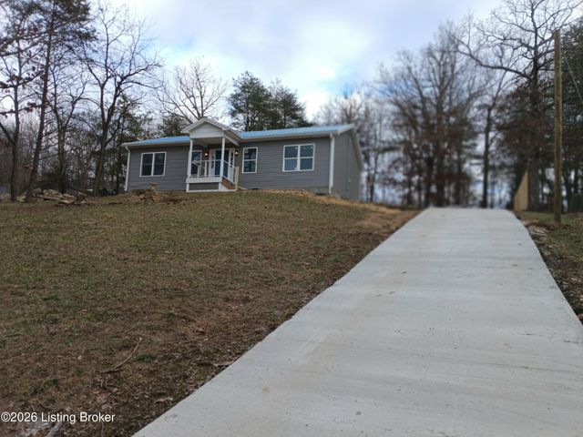 313 Pine Valley Dr, Shepherdsville, KY 40165