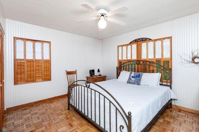 1209 5th Street N, Fargo, ND 58102