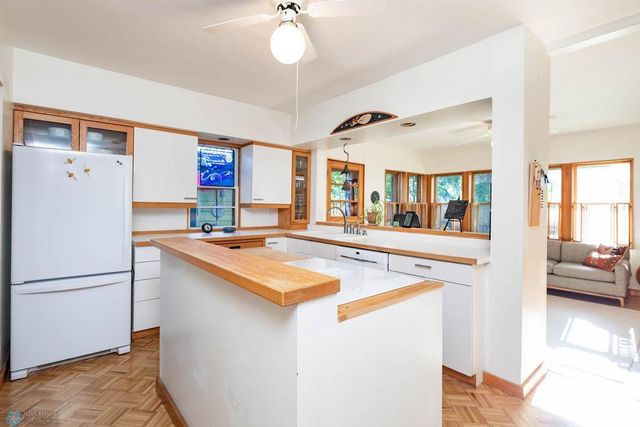 1209 5th Street N, Fargo, ND 58102