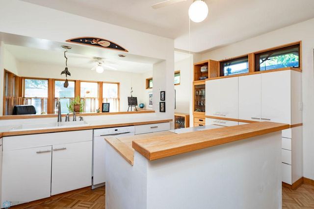 1209 5th Street N, Fargo, ND 58102