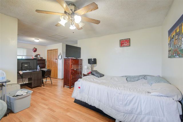 1421 N Avenue S, Freeport, TX 77541