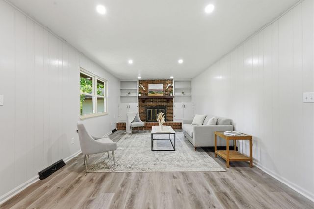 5446 Blue Ash Road, Columbus, OH 43229