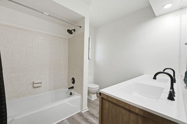 5446 Blue Ash Road, Columbus, OH 43229
