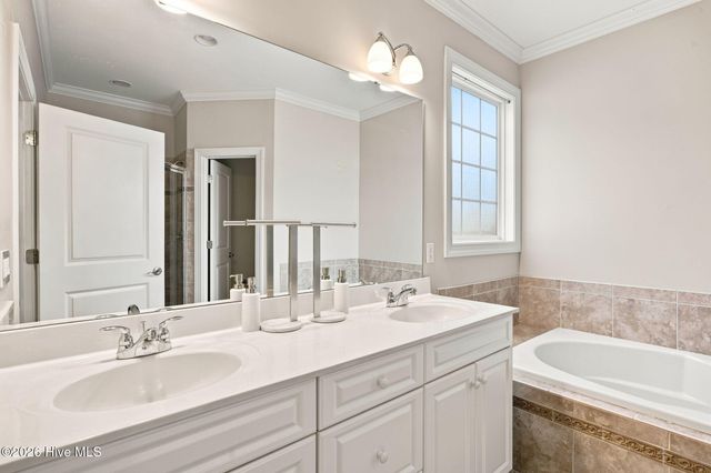 629 Blue Point Drive, Wilmington, NC 28411