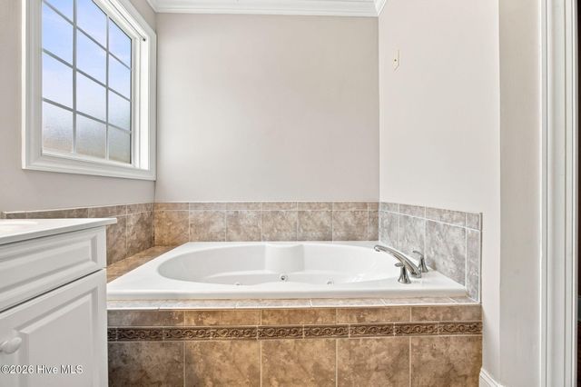 629 Blue Point Drive, Wilmington, NC 28411