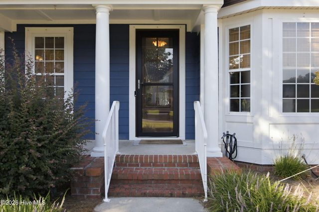 629 Blue Point Drive, Wilmington, NC 28411