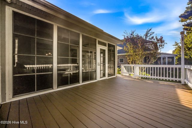 629 Blue Point Drive, Wilmington, NC 28411