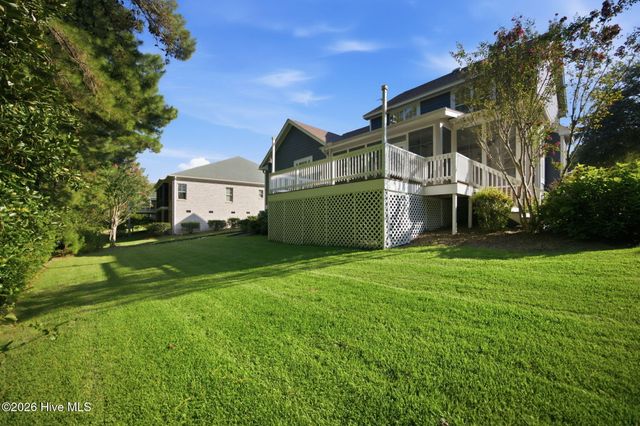 629 Blue Point Drive, Wilmington, NC 28411