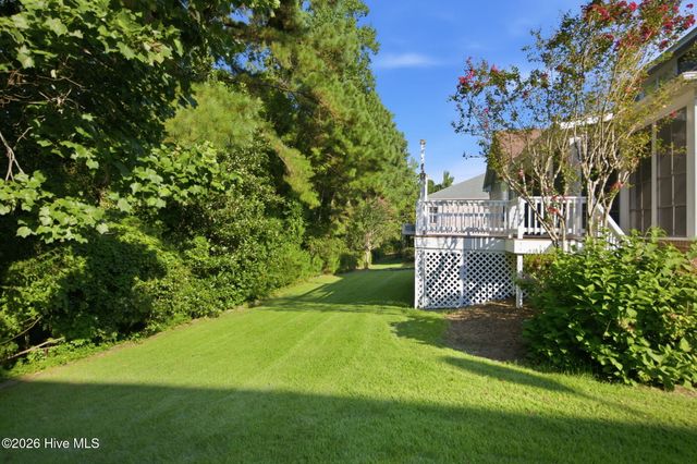629 Blue Point Drive, Wilmington, NC 28411