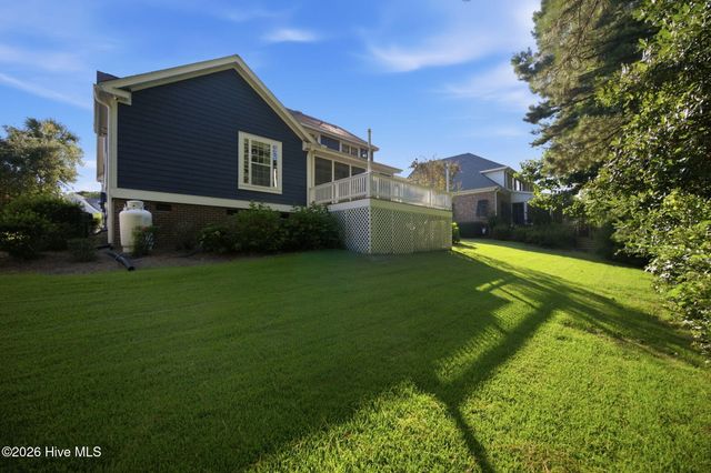 629 Blue Point Drive, Wilmington, NC 28411