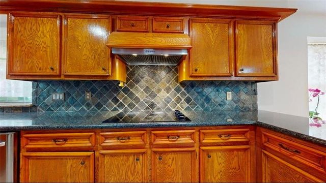 4026 Ash Hollow Drive, Houston, TX 77082