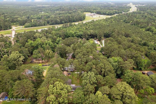 13 Rob Lane, Jackson, MS 39212