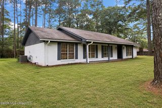 13 Rob Lane, Jackson, MS 39212