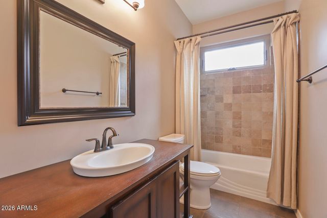 3142 E WINDMERE Drive, Phoenix, AZ 85048