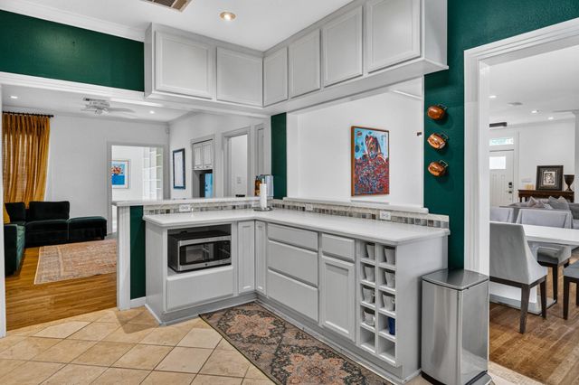 3111 GLENVIEW Ave, Austin, TX 78703