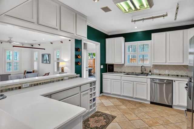 3111 GLENVIEW Ave, Austin, TX 78703