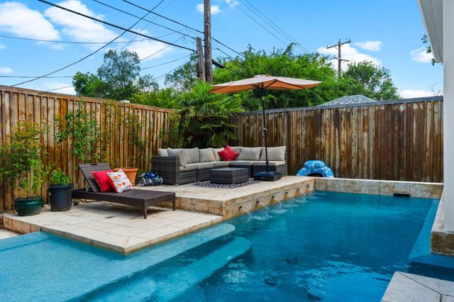 3111 GLENVIEW Ave, Austin, TX 78703