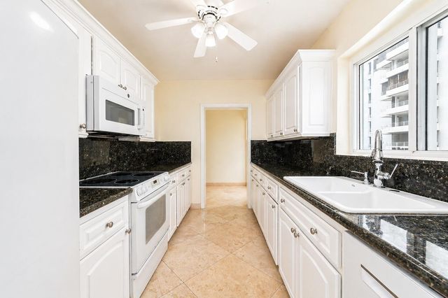 2909 S Ocean Boulevard 6a, Highland Beach, FL 33487