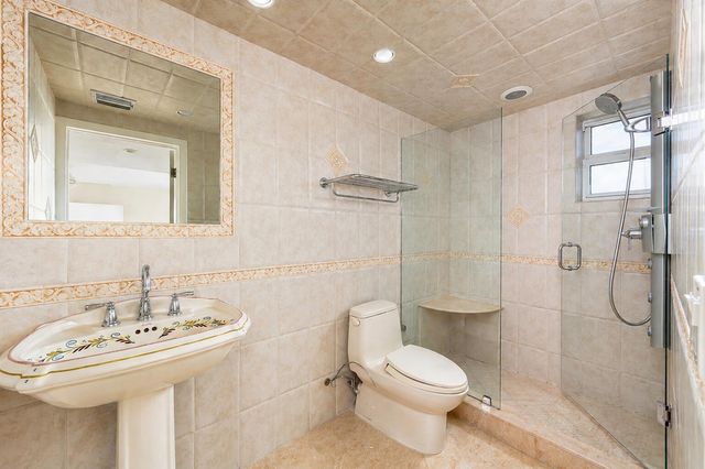 2909 S Ocean Boulevard 6a, Highland Beach, FL 33487