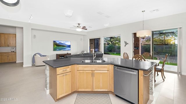 42903 N Courage Trail, Anthem, AZ 85086