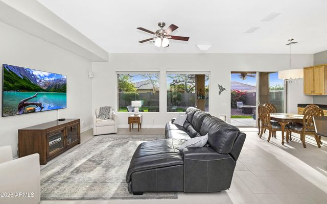 42903 N Courage Trail, Anthem, AZ 85086