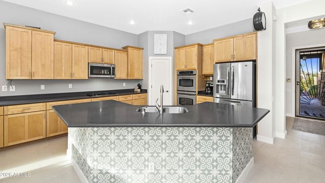 42903 N Courage Trail, Anthem, AZ 85086