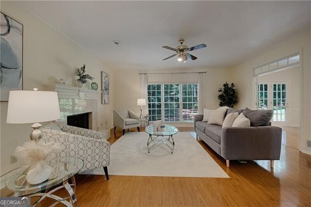 4075 Graham Way SW, Lilburn, GA 30047
