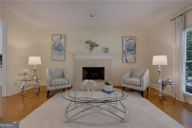 4075 Graham Way SW, Lilburn, GA 30047